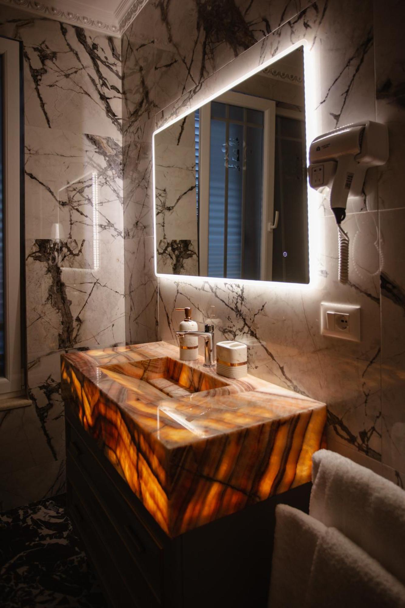 Ervini Boutique Hotel Shkodër 外观 照片